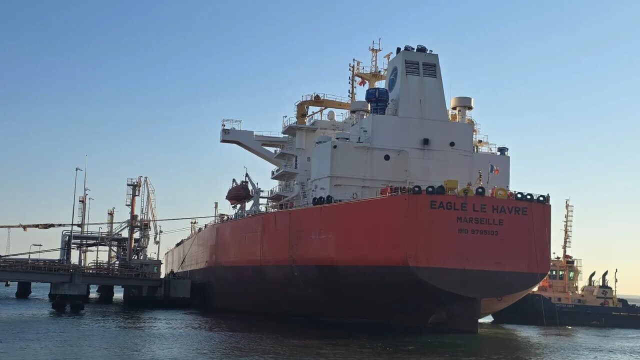 وصول ناقلة النفط العملاقة EAGLE LE HAVRE إلى ميناء طنجة المتوسط