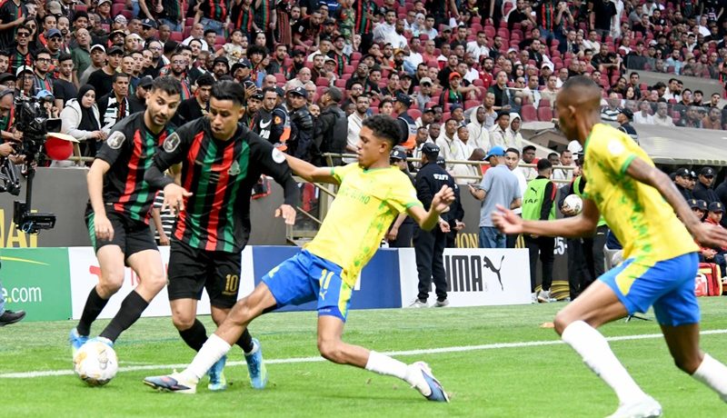 فريق الجيش الملكي يكتفي بالتعادل في الرباط أمام صنداونز الجنوب إفريقي ويضيع لقب دوري أبطال إفريقيا