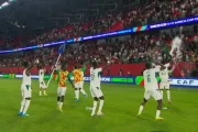 استفزازات لاعبي السنغال تشعل غضب الجماهير المغربية بعد نصف نهائي