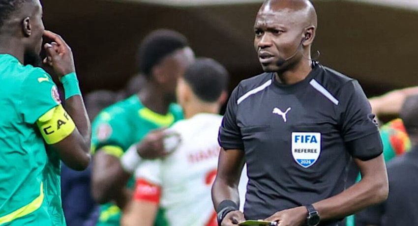 الجيش الملكي يعترض على تعيين حكم نهائي المغرب أمام السنغال لقيادة مباراة صنداونز الجنوب إفريقي