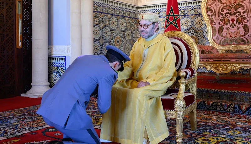 الملك محمد السادس يعين ولي العهد الأمير مولاي الحسن منسقا لمكاتب القيادة العامة للقوات المسلحة الملكية