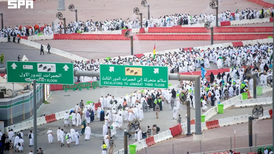 مشعر منى يستقبل طلائع الحجاج لرمي جمرة العقبة يوم النحر وسط إجراءات تنظيمية وصحية مكثفة