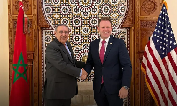 يوسف العمراني يتباحث مع المدير التنفيذي لمجموعة عمل البيت الأبيض الخاصة بكأس العالم 2026