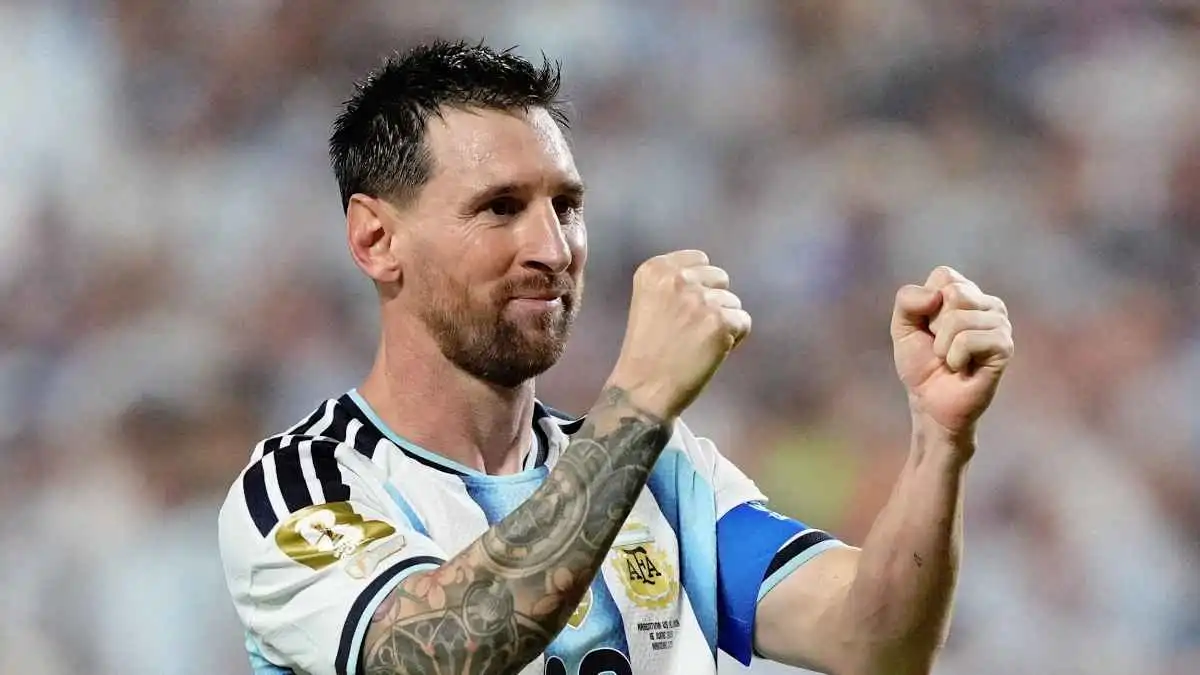 مونديال 2026.. ميسي يقود الأرجنتين لثمن النهائي بثنائية وإنجاز 