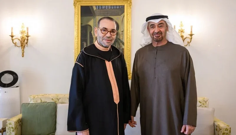 رئيس دولة الإمارات العربية المتحدة يستقبل الملك محمد السادس بمقر إقامته بالرباط