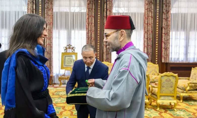 الملك محمد السادس يكرم نوال صفنضلة بوسام المكافأة الوطنية بعد إنجازها العالمي