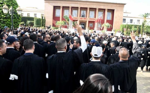 المحامون المغرب ينتفضون في وجه قانون المهنة ويرفضون 