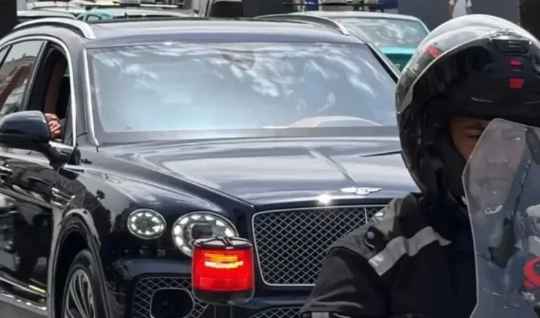 ولي العهد الأمير مولاي الحسن يصل طنجة قادما من المضيق