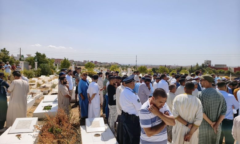 القصر الكبير تودّع شهيد الواجب.. جنازة مهيبة للشرطي الراحل بإمزورن حمزة الزعام